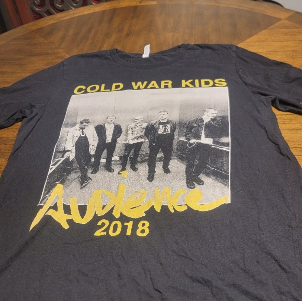 Cold War Kids Audience concert tour tshirt